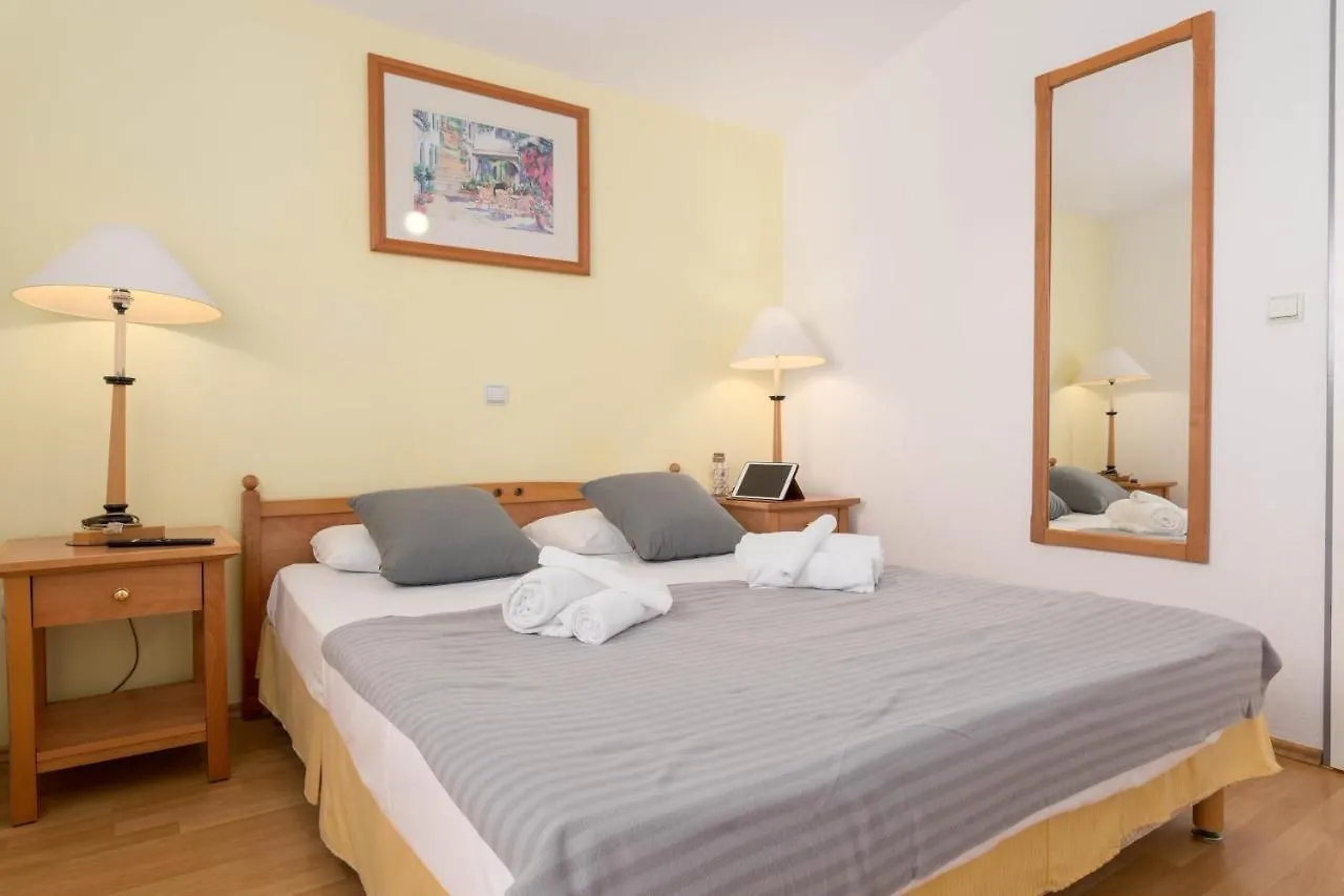 Apartment Villa Lucija Pjescana Uvala