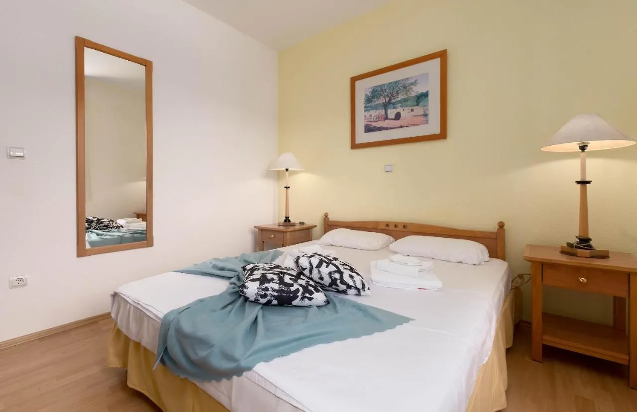 Villa Lucija Pjescana Uvala Apartment