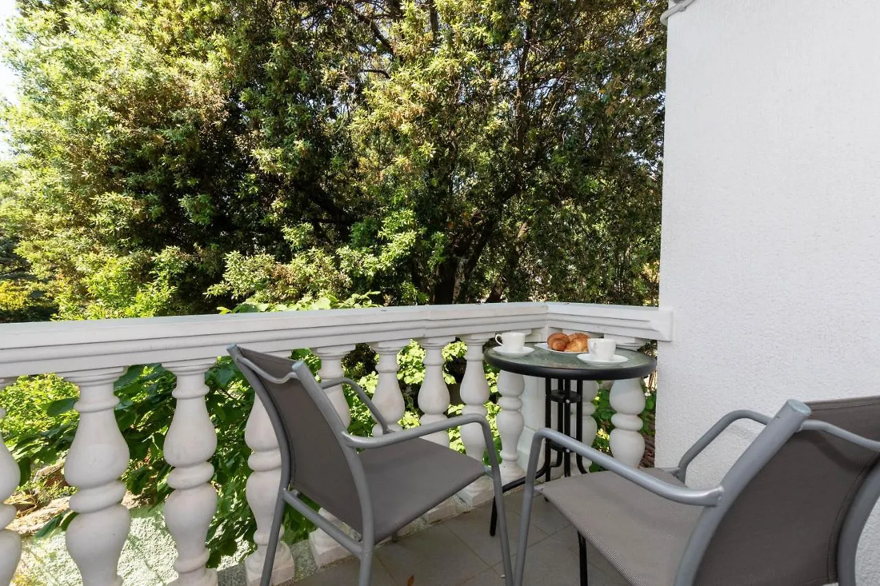 Apartment Villa Lucija Pjescana Uvala