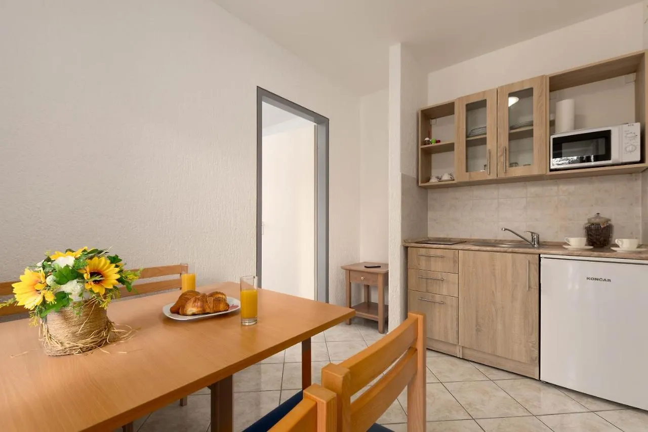 Apartment Villa Lucija Pjescana Uvala
